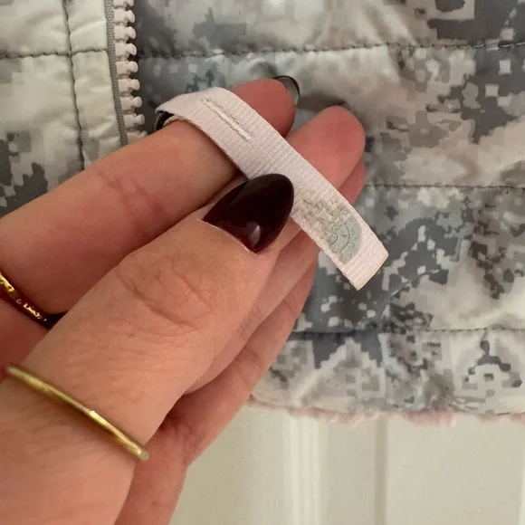 LA1. The North Face Girl’s Reversible Fur Puffer Coat Jacket Ski - Picture 7 of 7